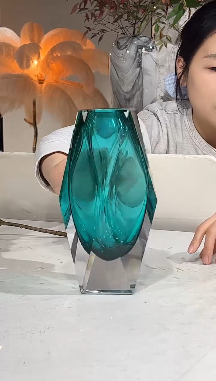 【闪购商品】琉璃蓝色钻切花瓶