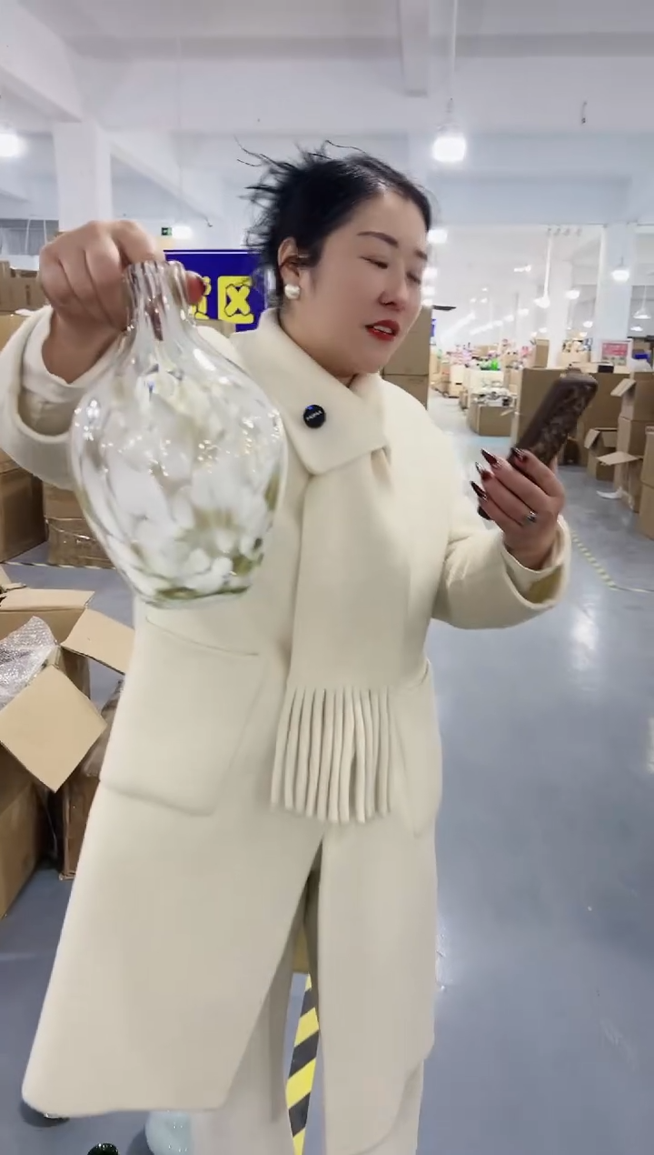 【闪购商品】玻璃花伴你花瓶-微瑕-69TE