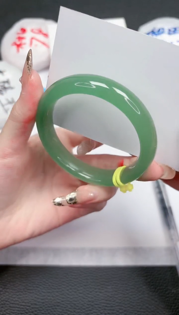 【闪购商品】石英质玉手镯未镶嵌346-53.8