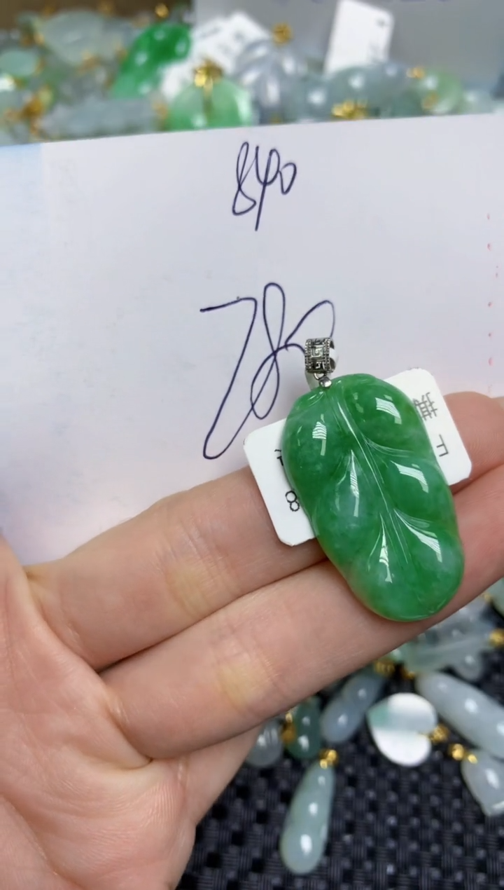 【闪购商品】翡翠颈饰18K金镶嵌天然缅甸A货翡翠