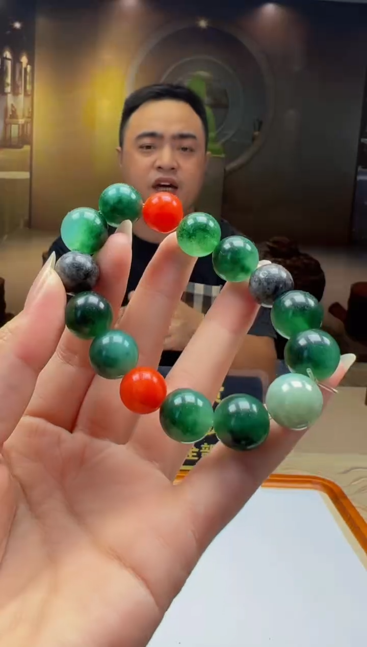 翡翠未镶嵌颈饰SY2025-7-7-19