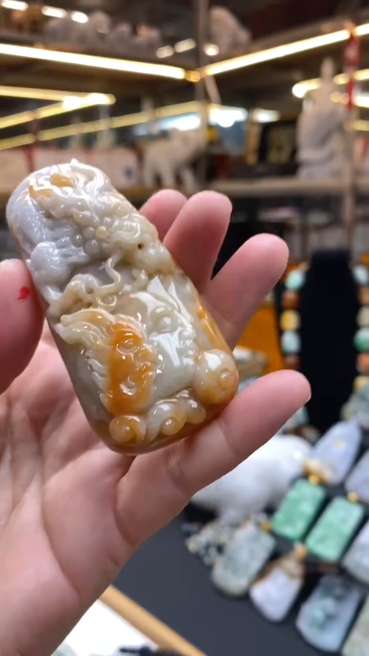 【闪购商品】翡翠颈饰未镶嵌挂件