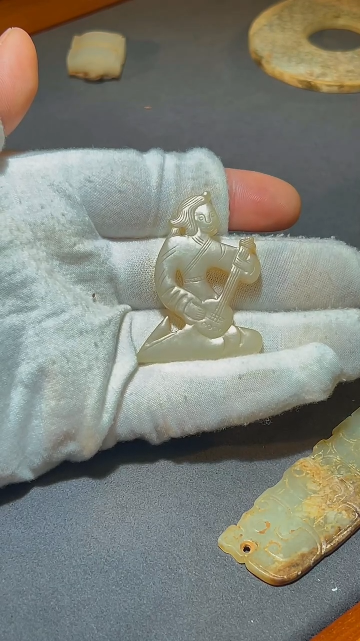 【闪购商品】和田玉颈饰未镶嵌玉乐人