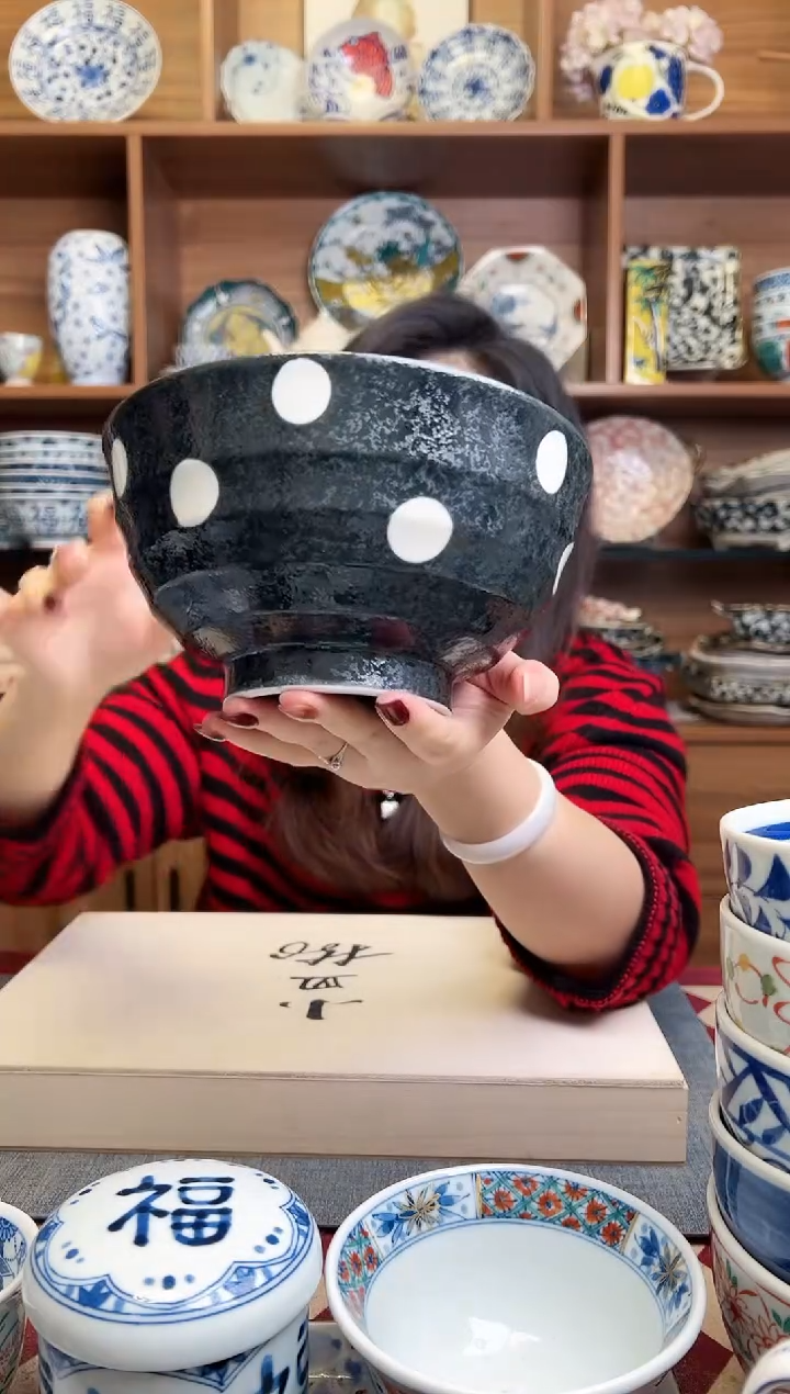 黒結晶ドット5.5多用丼