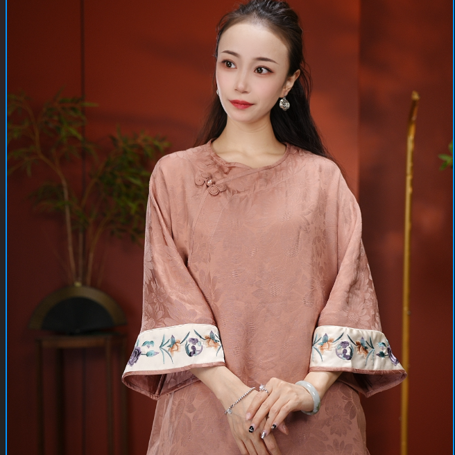 25205新款斜襟盘扣刺绣小衫