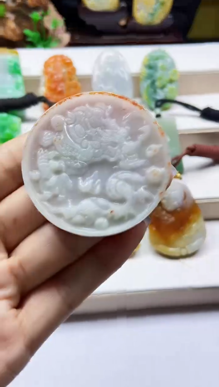 颈饰未镶嵌翡翠翡翠A货