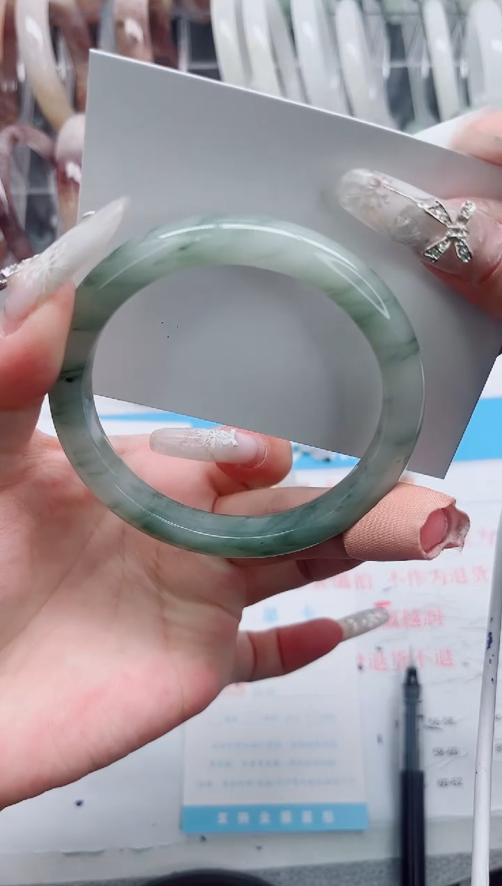 【闪购商品】石英质玉手镯未镶嵌A198-60