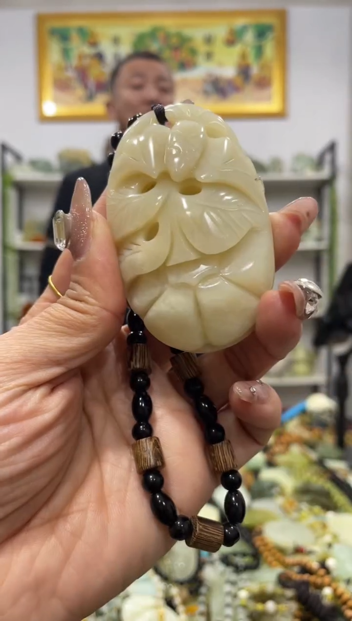 【闪购商品】岫玉手把未镶嵌          