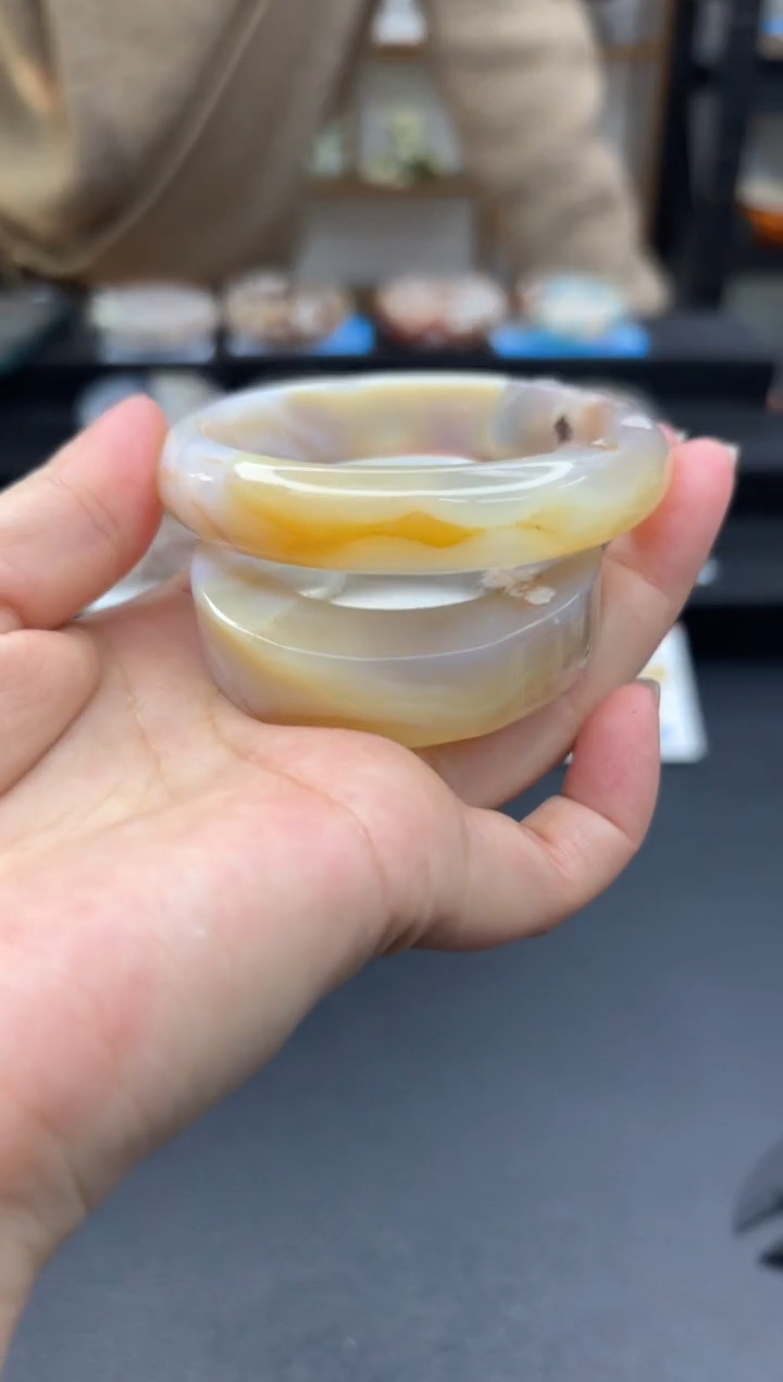 【闪购商品】石英质玉手镯未镶嵌C1364(56圈赠送镯心)