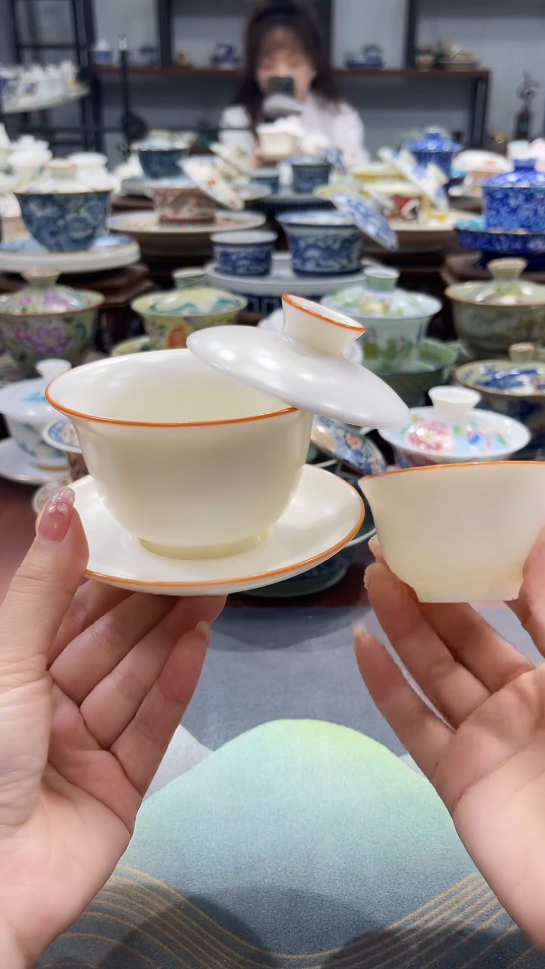 汝窑纯白元宝盖碗+1杯