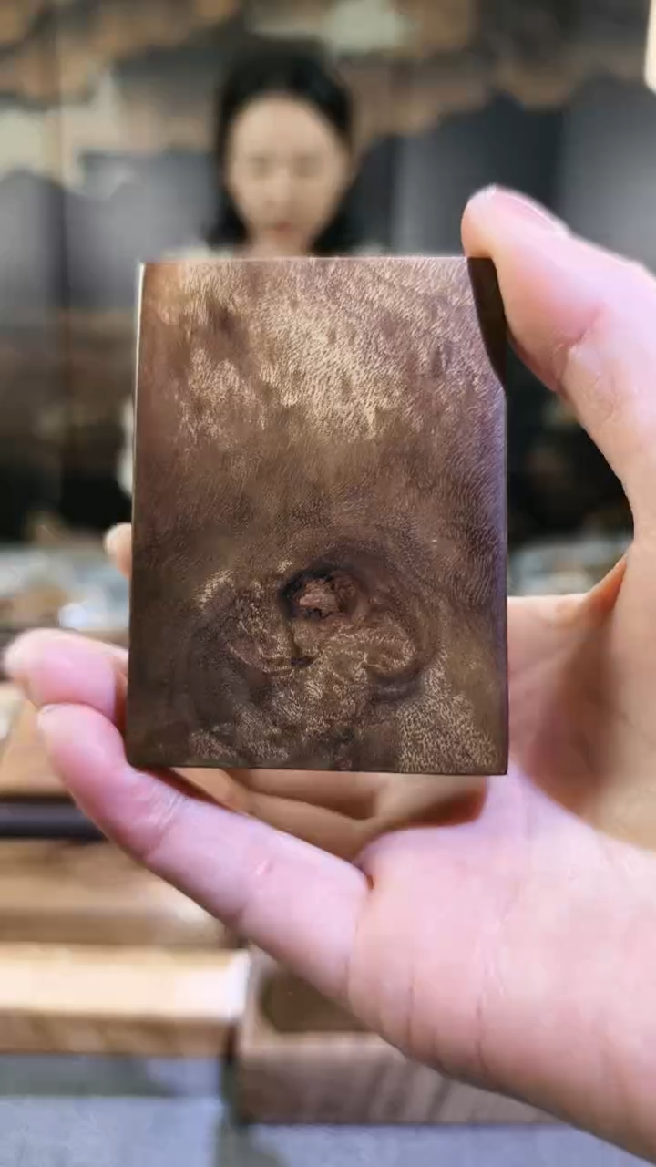 【闪购商品】金丝楠无事牌手把件