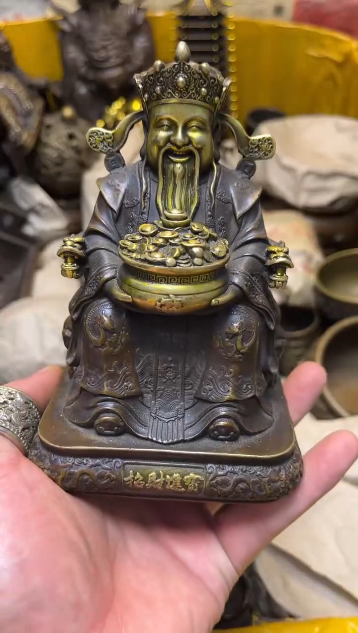 精美铜器，点击下单
