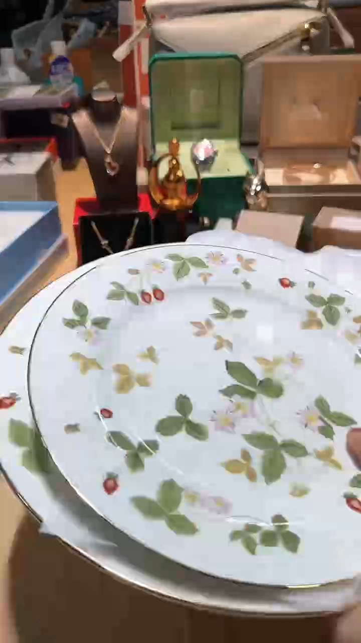 【闪购商品】瓷片锅碗瓢盆一件不剩