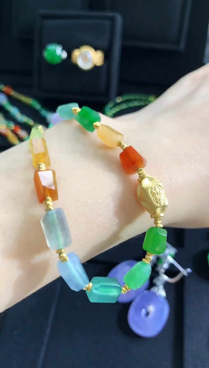 【闪购商品】翡翠手链18K金镶嵌手链