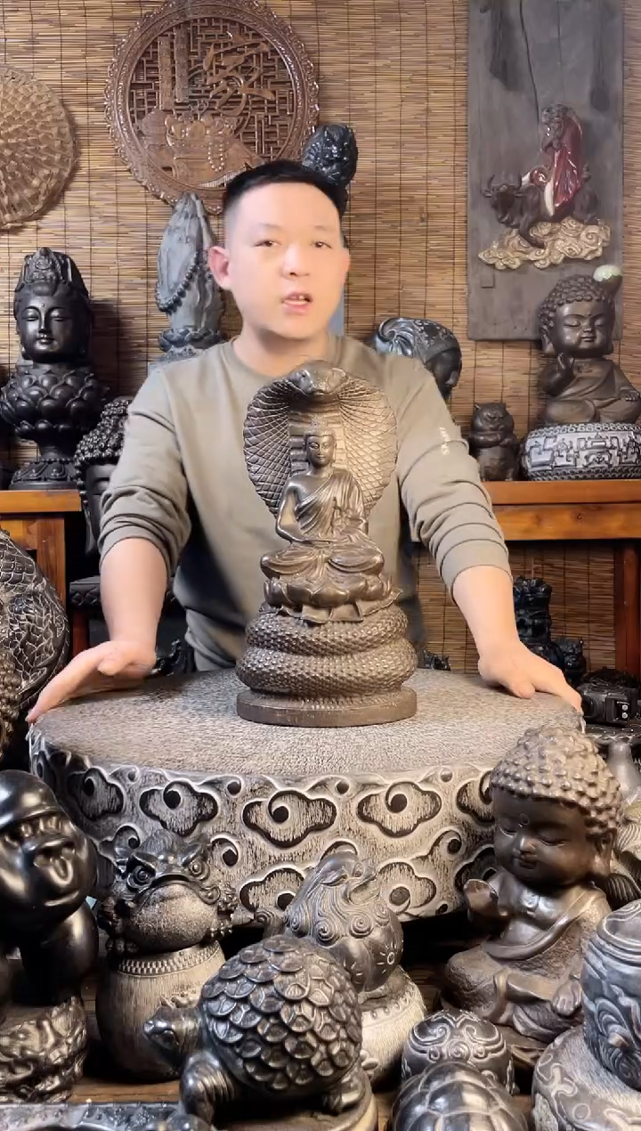 【闪购商品】38蛇佛天然青石雕刻