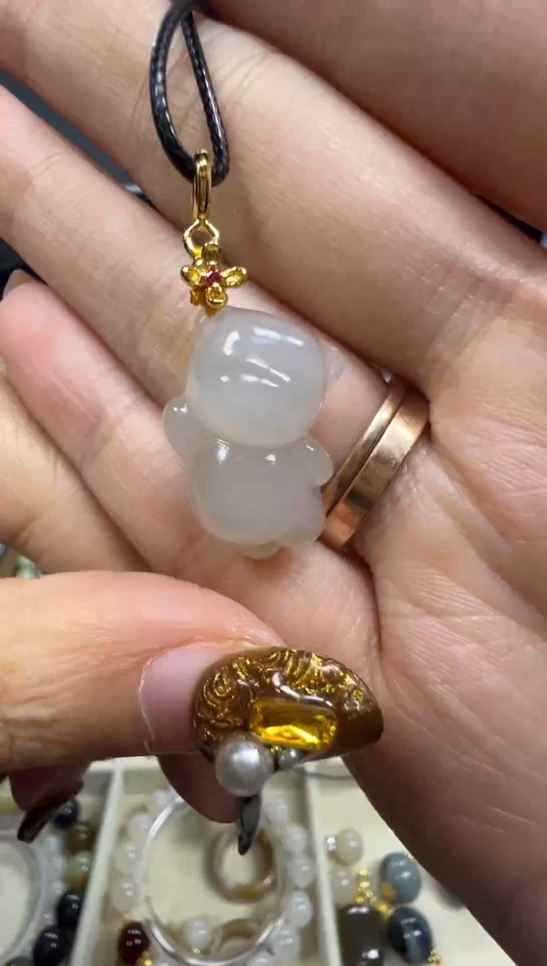 吊坠(赠链)未镶嵌和田玉小嗨嗨熊吊坠