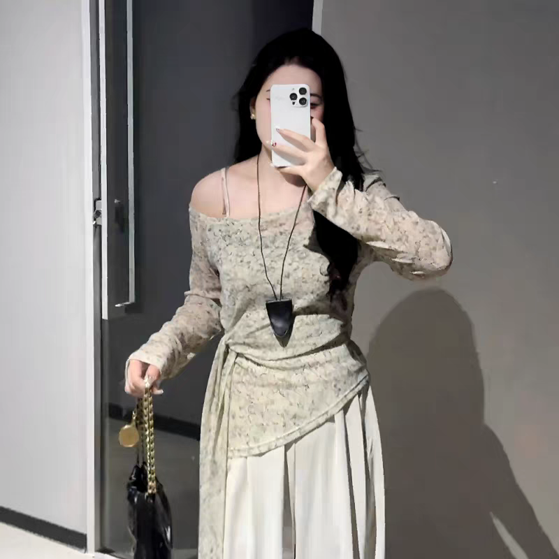 2025新款秋季女装高级感斜肩晕染复古不规则下摆气质上衣显瘦时尚