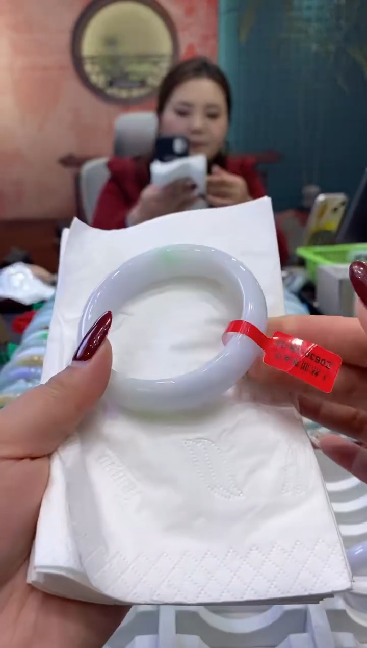 【闪购商品】翡翠手镯未镶嵌多人0019471