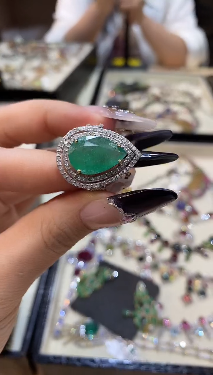银S925镶嵌戒指定制祖母绿楚楚珠宝中古甄选不退换