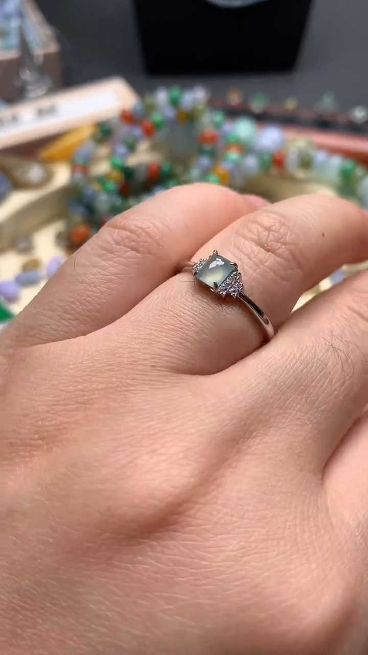 【闪购商品】翡翠戒指银S925镶嵌翡翠镶嵌戒指方糖