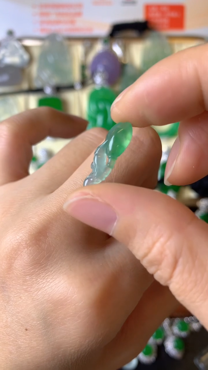 【闪购商品】定制翡翠未镶嵌1裸玉（客户意向镶嵌）