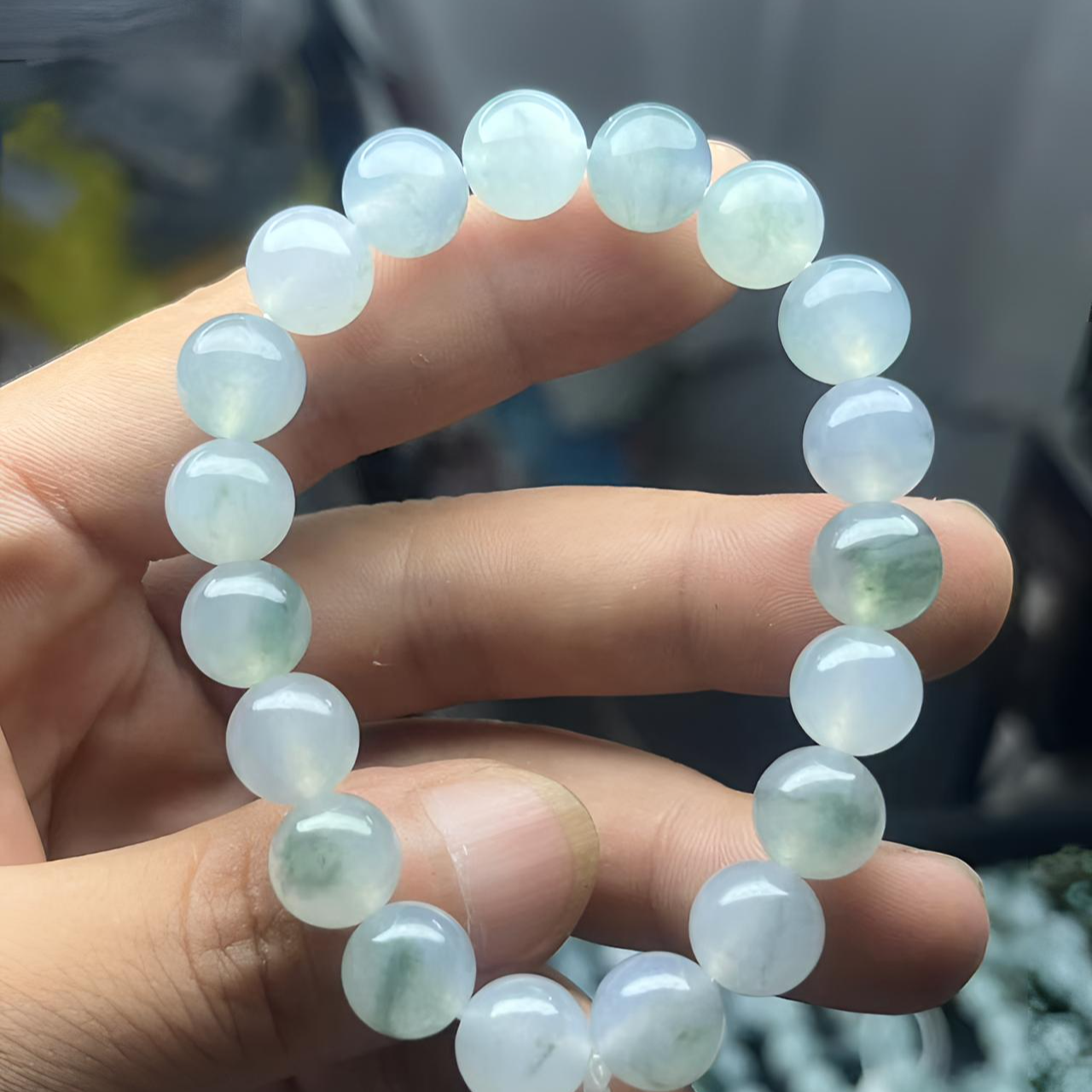 翡翠A货圆珠单圈手串，精美女士款，冰紫飘花，冰透卡9.8