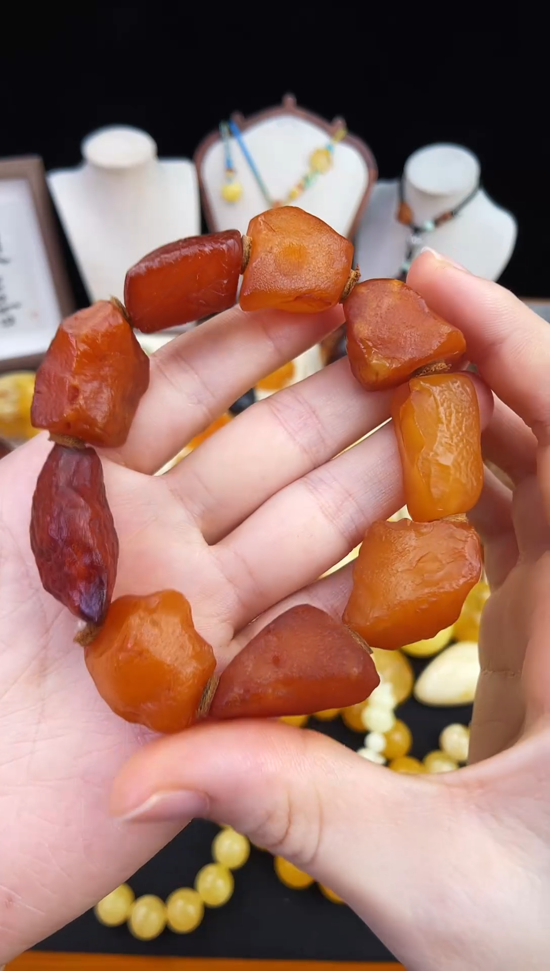 琥珀未镶嵌珠宝奇石柒月