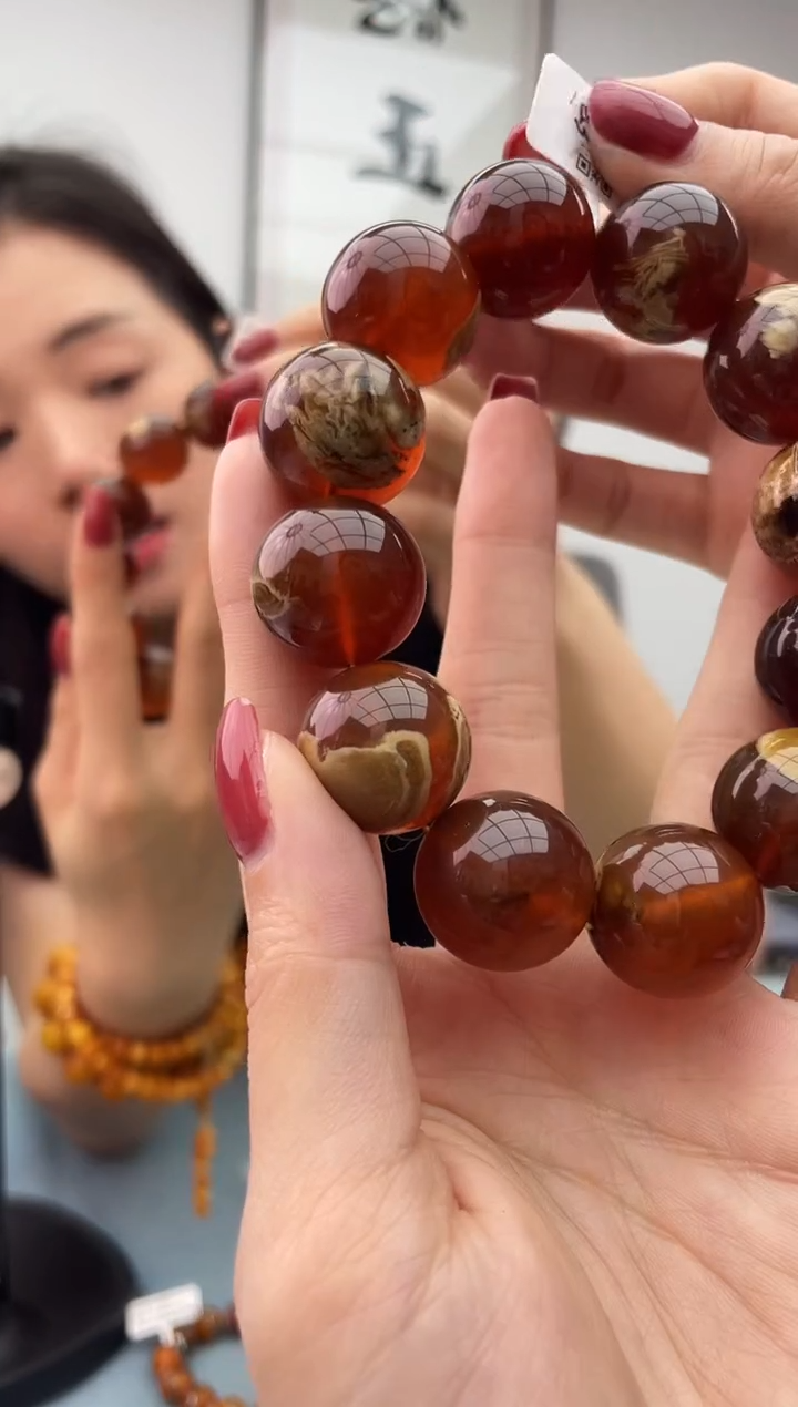 未镶嵌蜜蜡珠宝奇石假一罚十，0.20发一件