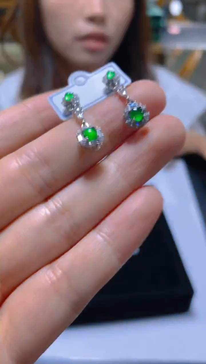 未镶嵌翡翠耳饰多样性发一