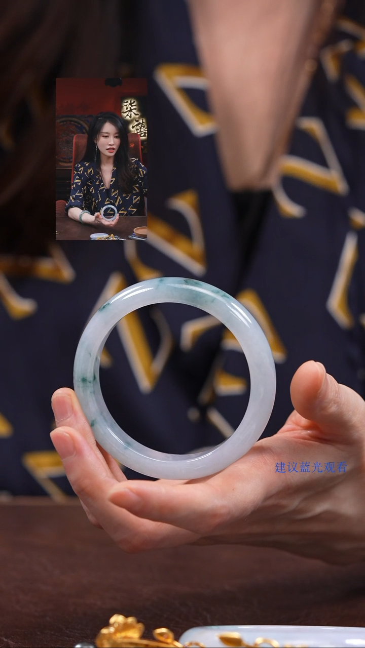 翡翠手镯未镶嵌柒禧文玩回血好物