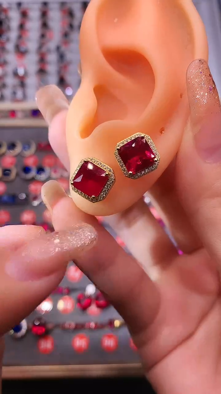 【闪购商品】红宝石耳饰银S925镶嵌111111