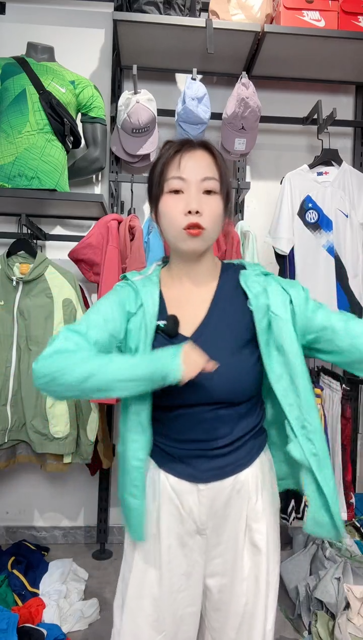 1023编码 瑕疵款直播间过款为准 尺码M
