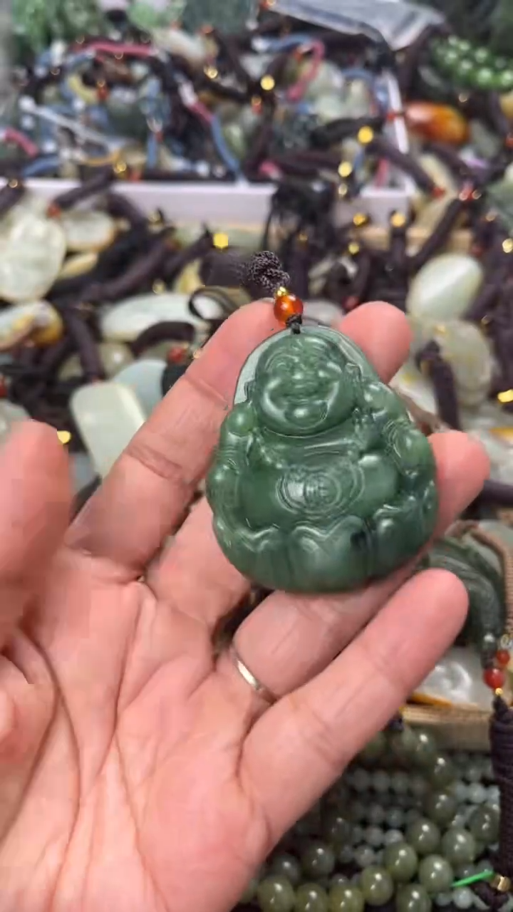 【闪购商品】和田玉颈饰未镶嵌多样性发货没有证书拍一发一有瑕