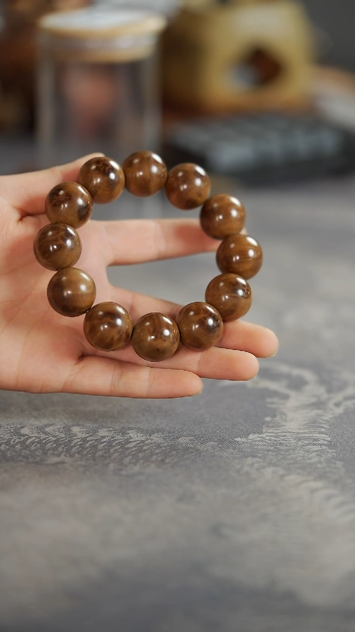 金丝楠葡萄瘤子20MM单圈药香18