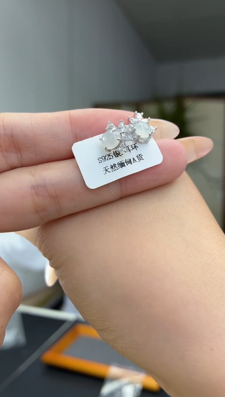 颈饰银S925镶嵌翡翠111111111111