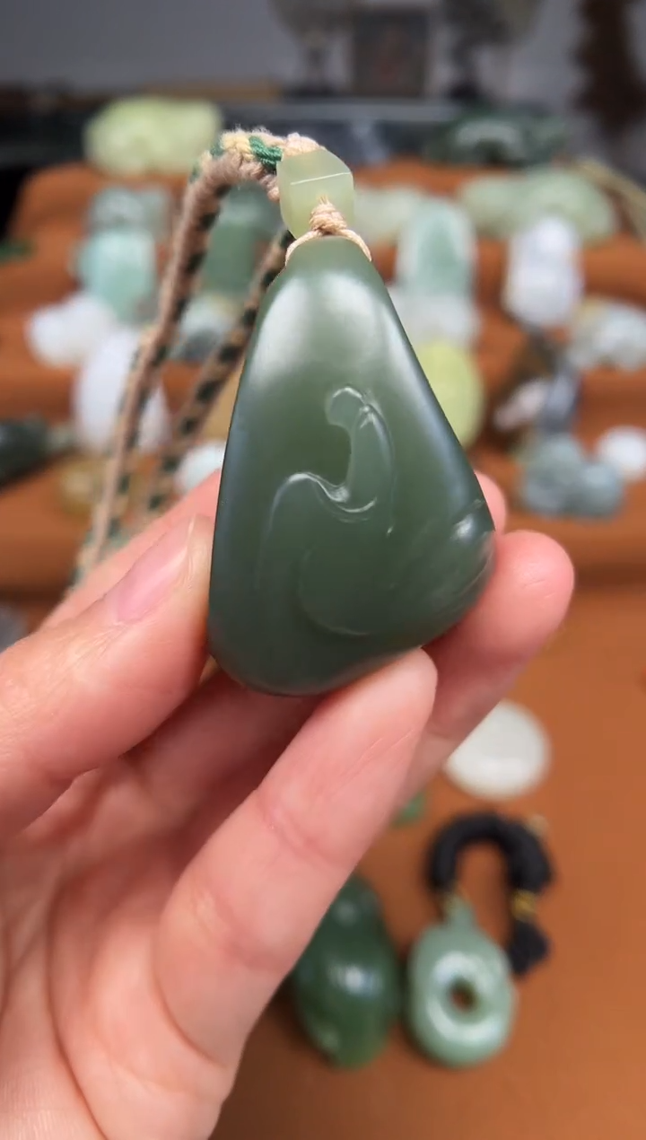 【闪购商品】和田玉颈饰未镶嵌悟道