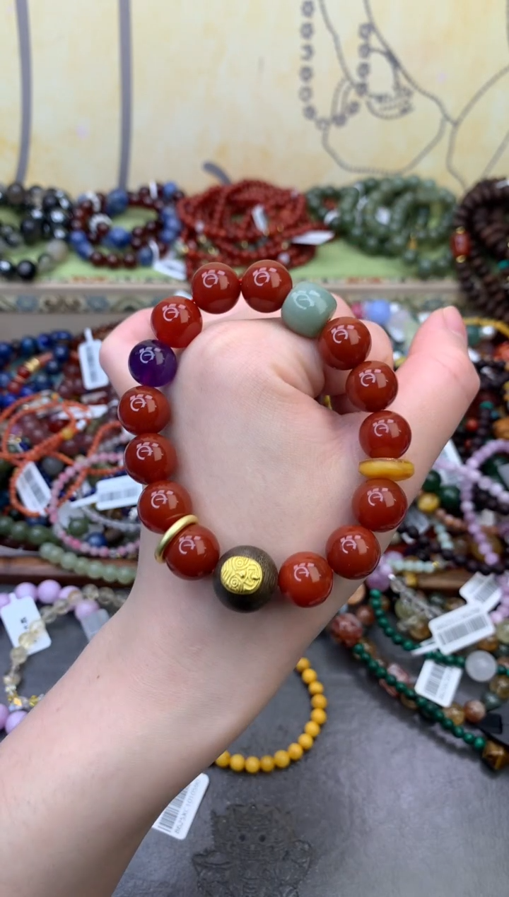 未镶嵌玛瑙手饰300