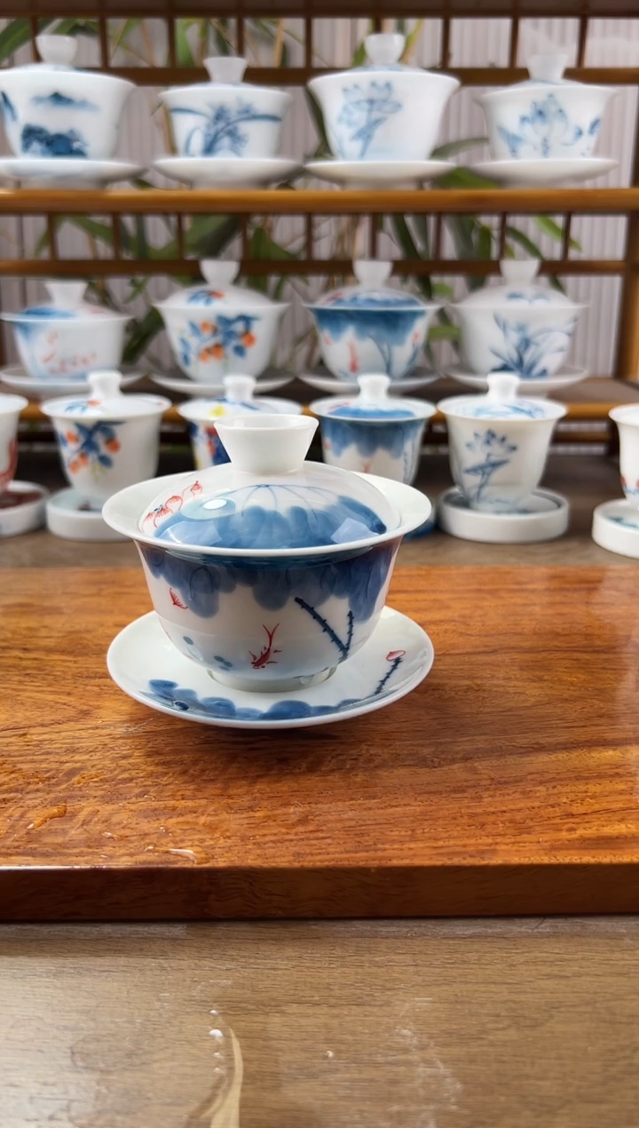 微瑕线条莲180ml三才盖碗