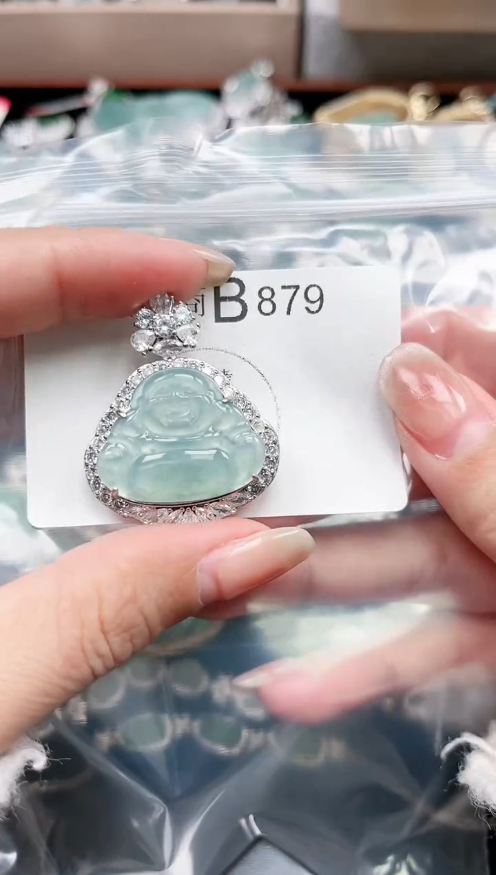 【闪购商品】翡翠颈饰未镶嵌879赠皮绳