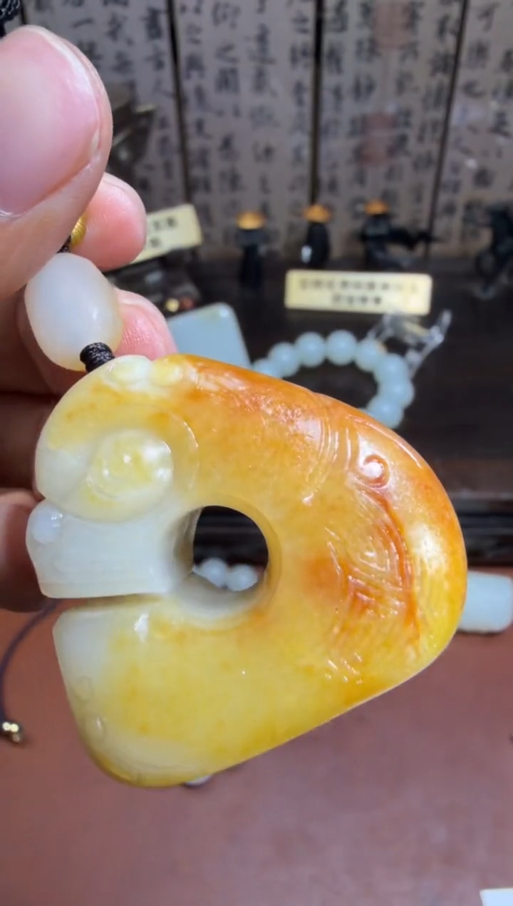 未镶嵌和田玉挂件和田玉
