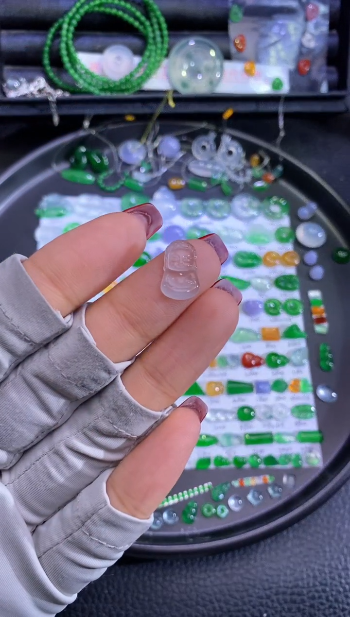 未镶嵌挂件翡翠宝宝佛