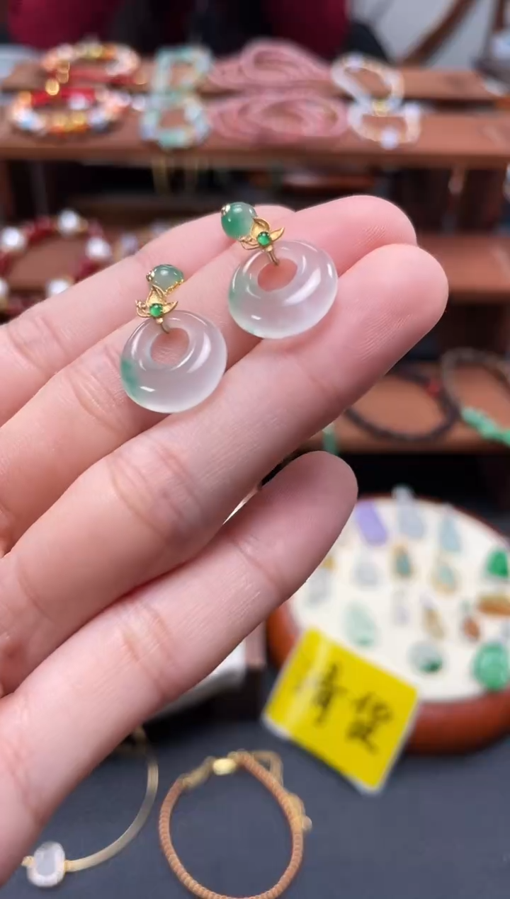 【闪购商品】石英质玉耳饰18K金镶嵌2个  JK481