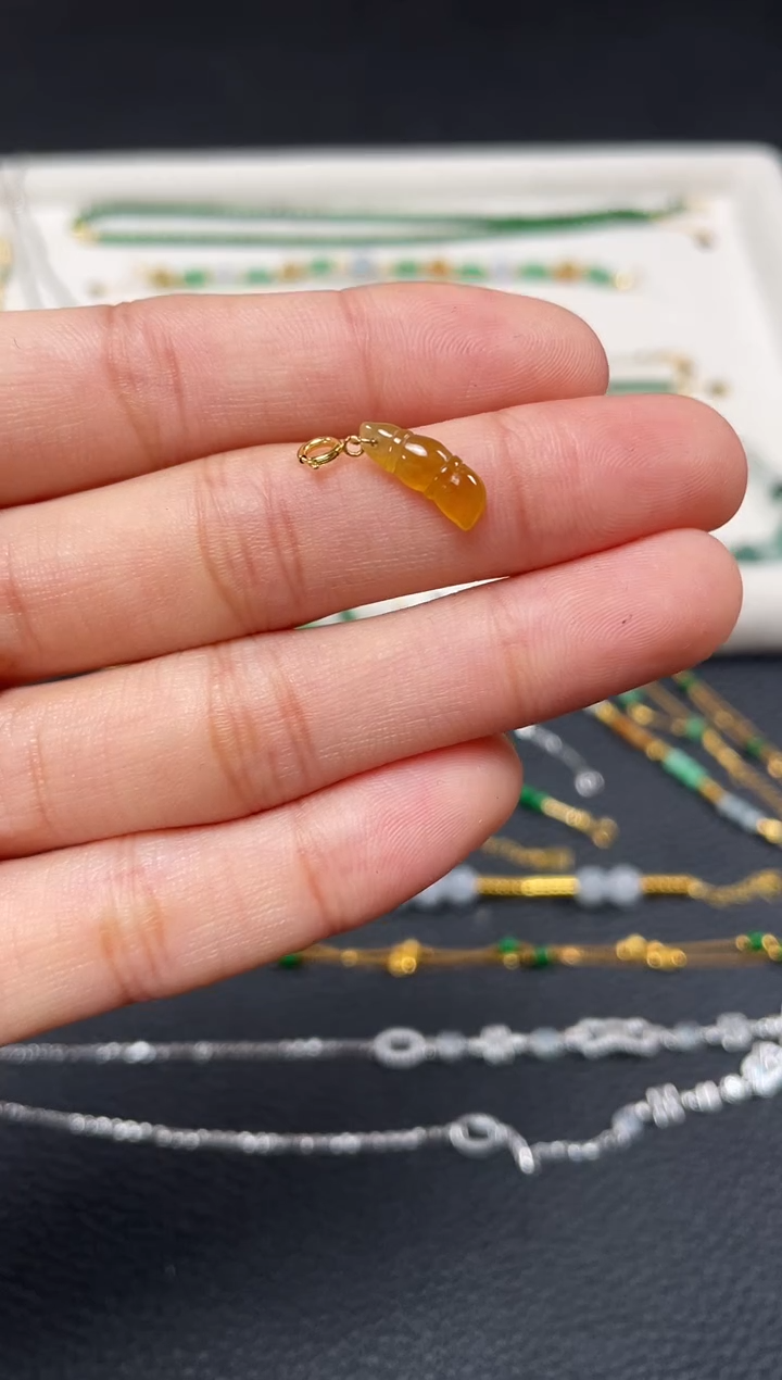 【闪购商品】翡翠吊坠(不含链)18K金镶嵌一个  JK528