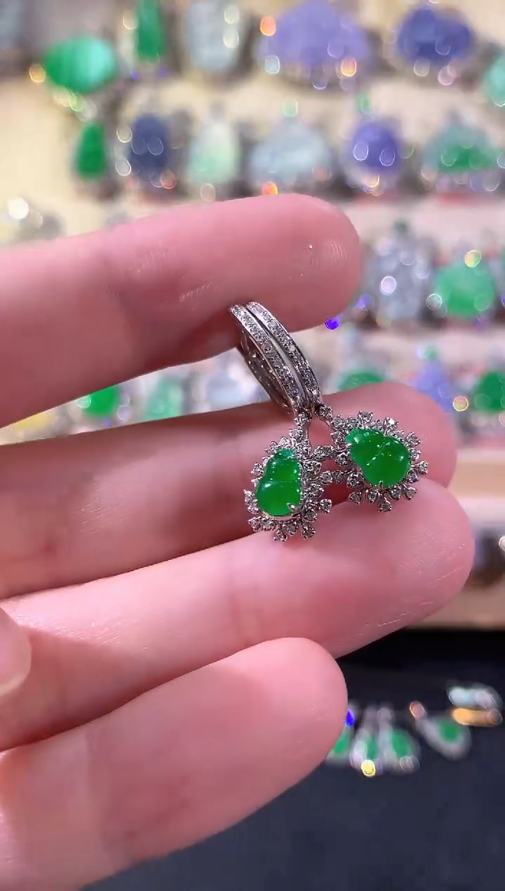 18K金镶嵌翡翠耳饰冬日珠宝Q52