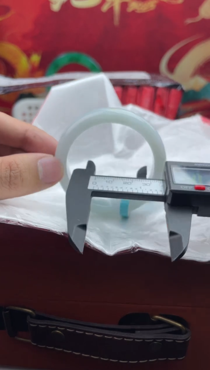 【闪购商品】翡翠手镯未镶嵌7翡翠手镯