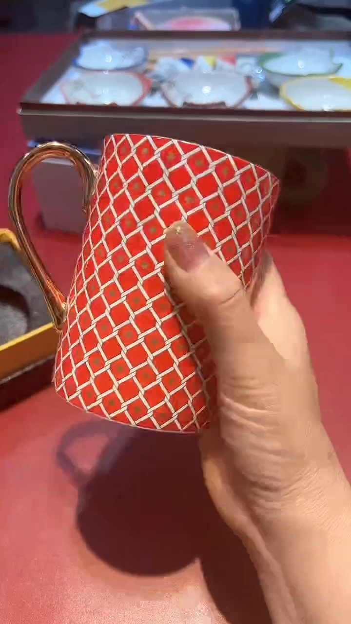 【闪购商品】瓷片锅碗瓢盆一件不剩