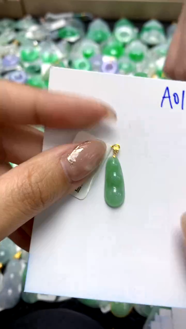 【闪购商品】翡翠颈饰18K金镶嵌111111111