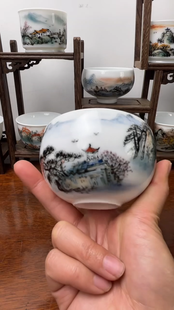 【闪购商品】1釉下彩高温手绘 山水 主人杯