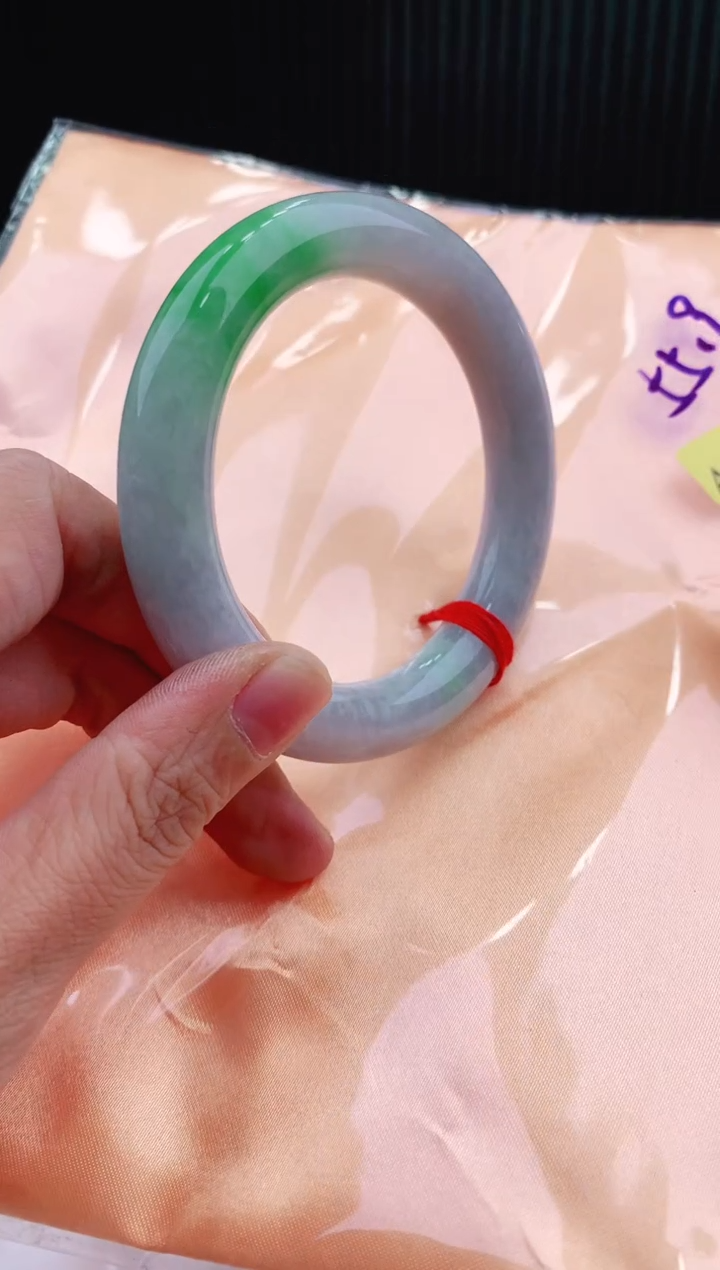 未镶嵌手镯翡翠56+