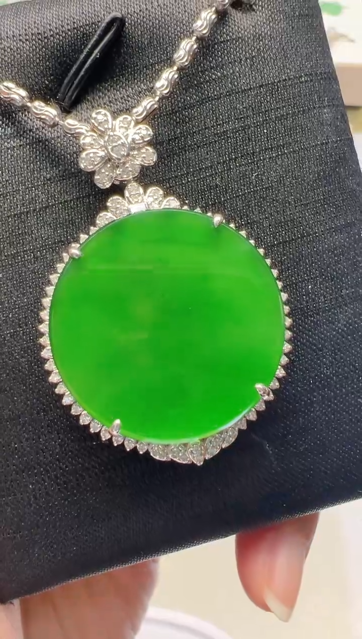【闪购商品】翡翠吊坠(不含链)18K金镶嵌多样性团购发一件 